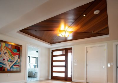 int-2020-08-900px-01