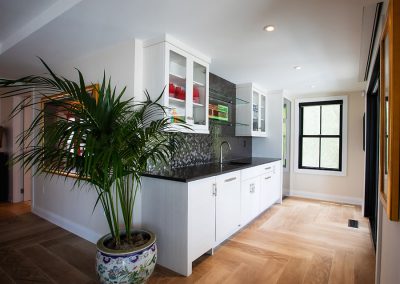 int-2020-08-900px-03