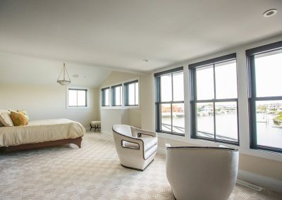 int-2020-08-900px-09